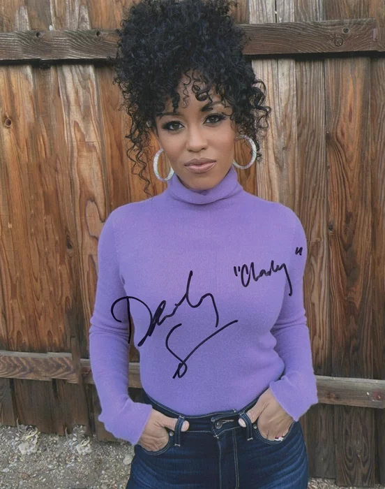 Dawn-Lyen Gardner autograph