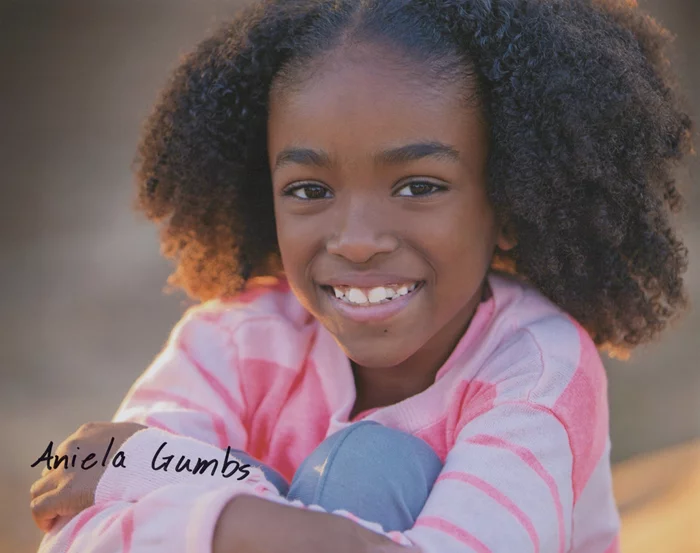 Aniela Gumbs autograph