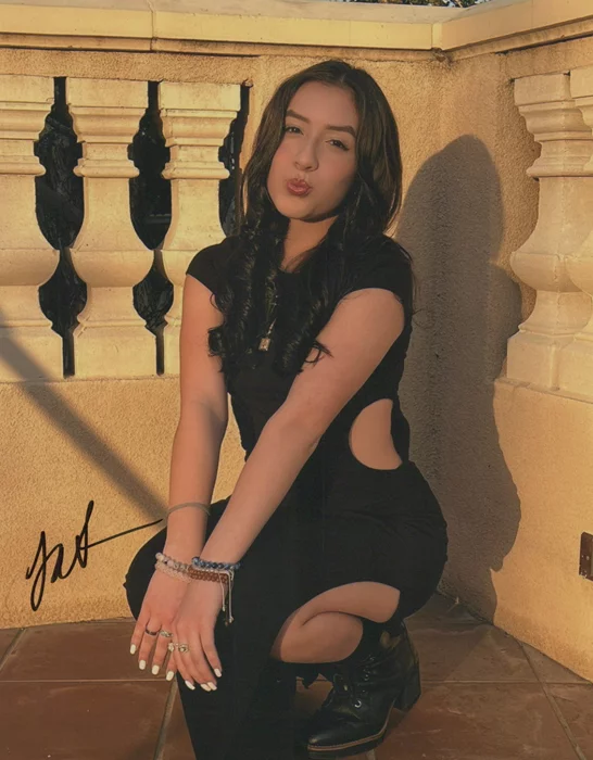 Jaleena Rodriguez autograph