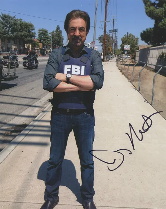 Joe Mantegna autograph