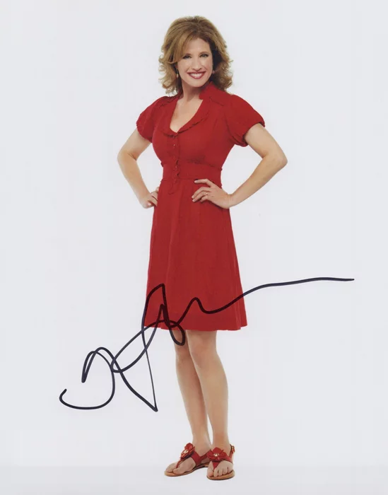 Nancy Travis autograph