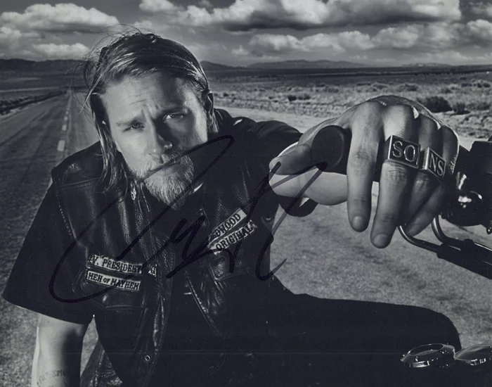 Charlie Hunnam autograph