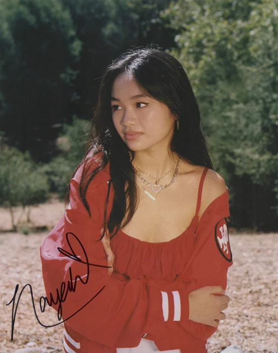 Nayah Damasen autograph