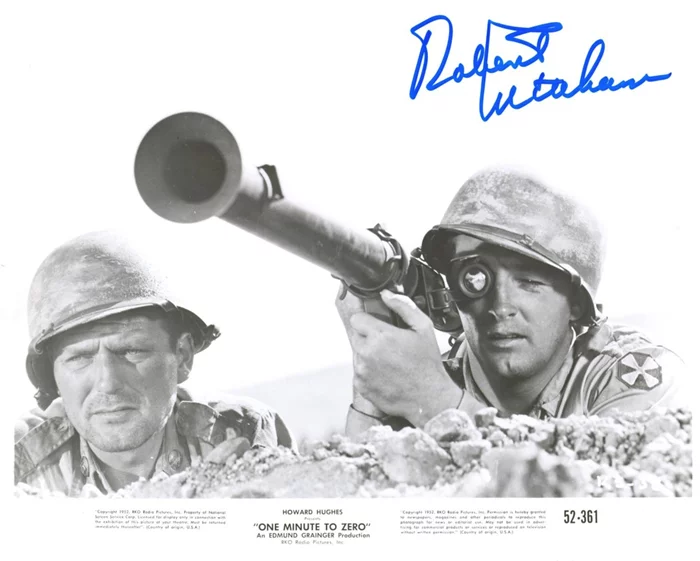 Robert Mitchum autograph