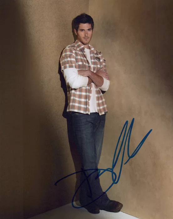 Dave Annable autograph