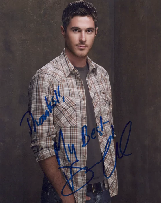 Dave Annable autograph