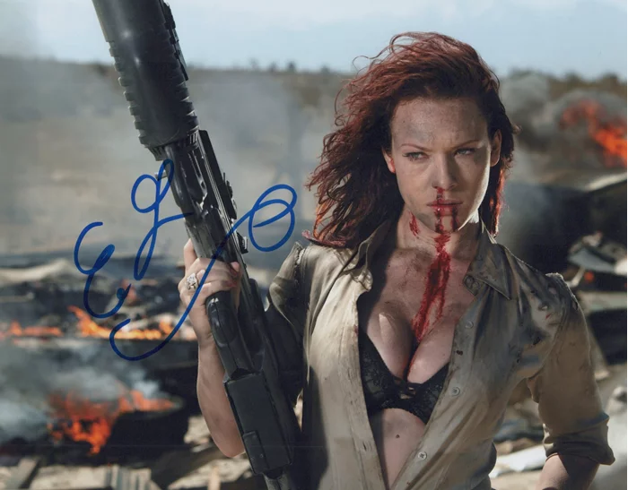 Erin Cummings autograph