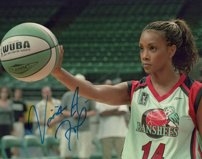 Vivica A. Fox autograph