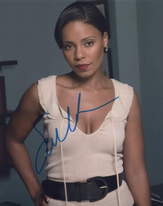 Sanaa Lathan autograph