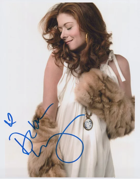 Debra Messing autograph