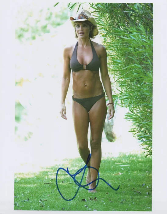 Lisa Rinna autograph