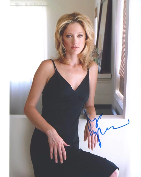 Judy Greer autograph