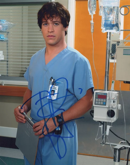 T.R. Knight autograph