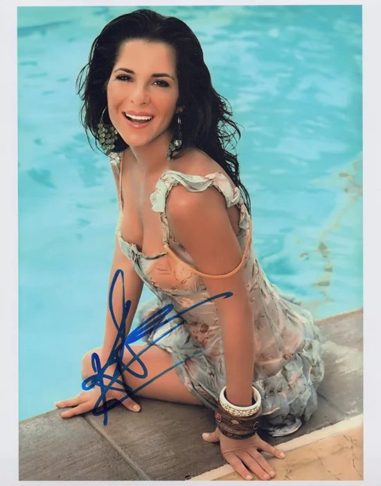 Kelly Monaco autograph