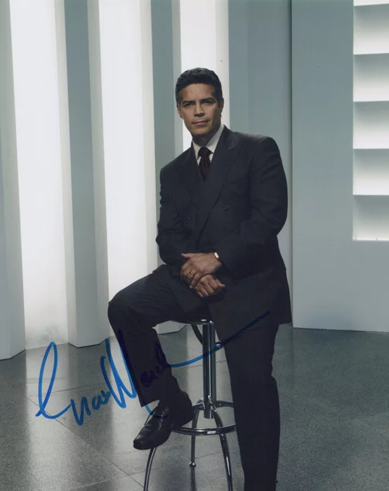 Esai Morales autograph