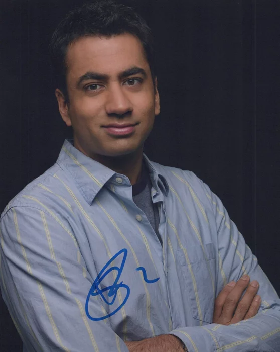 Kal Penn autograph