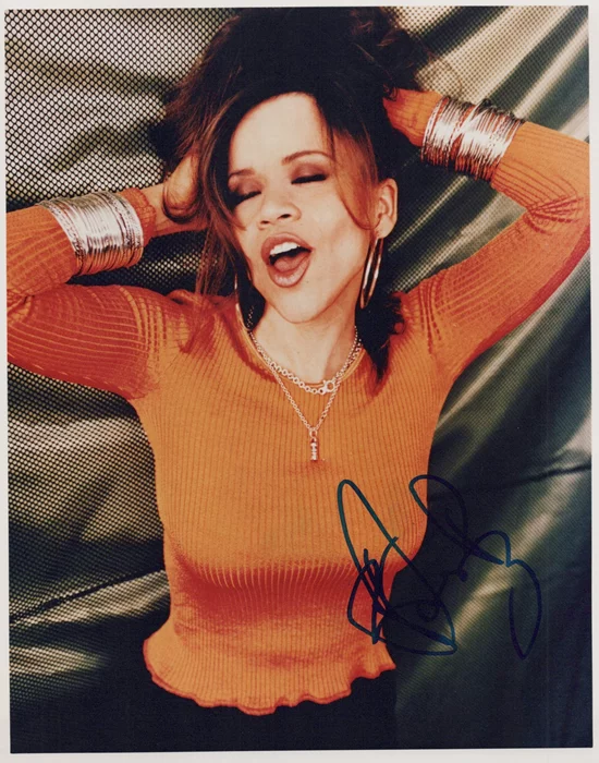Rosie Perez autograph