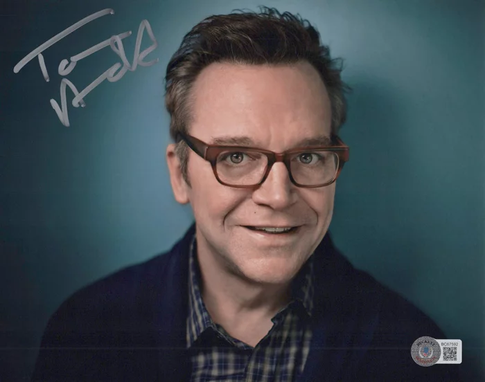 Tom Arnold autograph