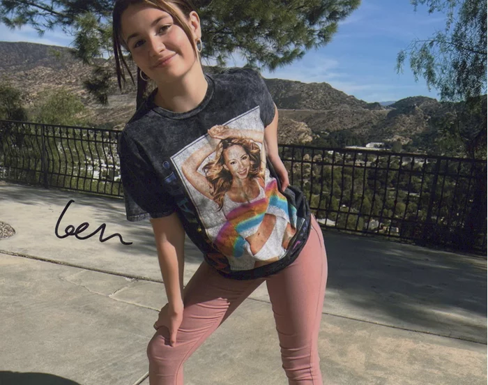 Gemma Allen autograph