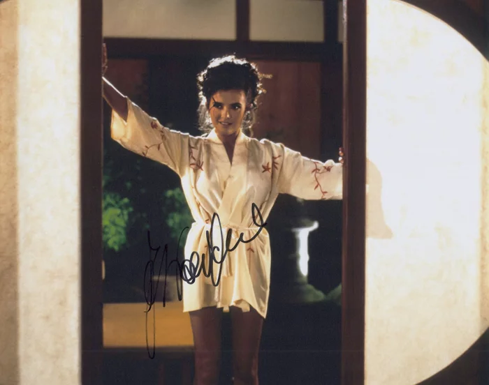 Fabiana Udenio autograph