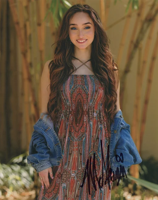 McKenzi Brooke autograph