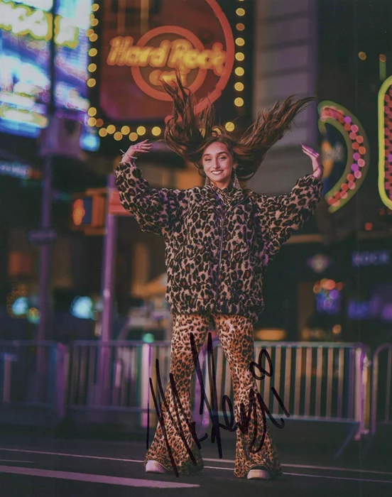 McKenzi Brooke autograph