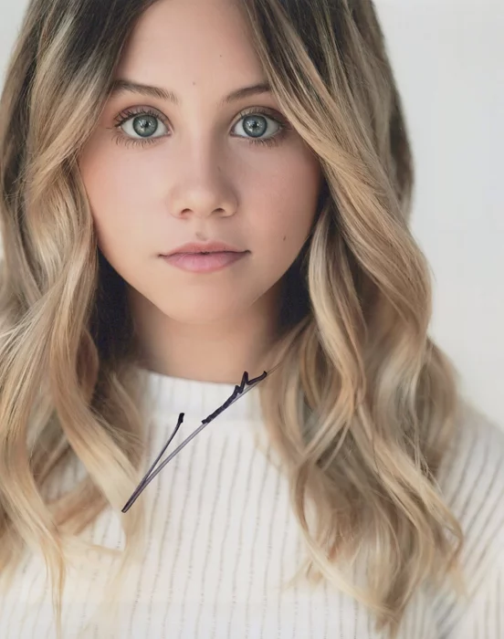 Channah Zeitung autograph