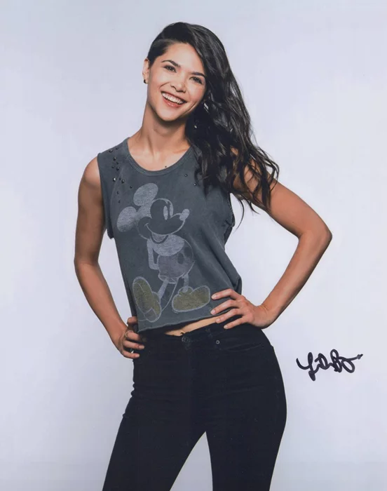 Lilan Bowden autograph