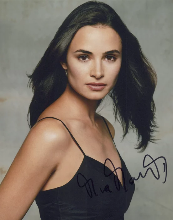 Mia Maestro autograph