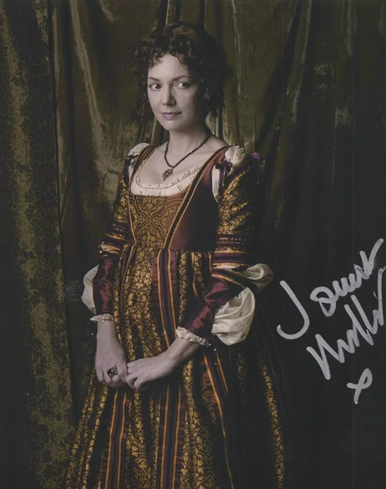 Joanne Whalley autograph