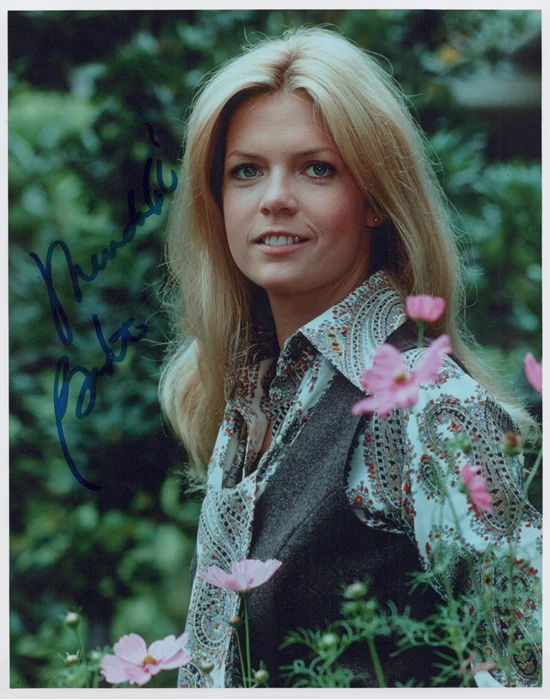Meredith Baxter autograph