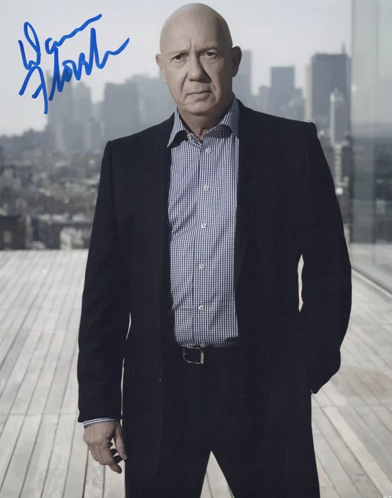 Dann Florek autograph
