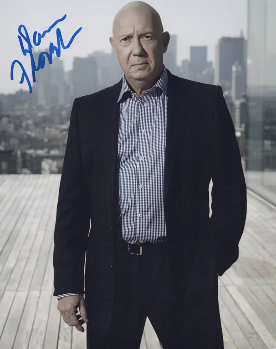 Dann Florek autograph
