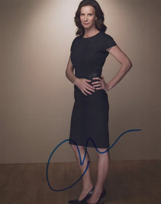 Rachel Griffiths autograph