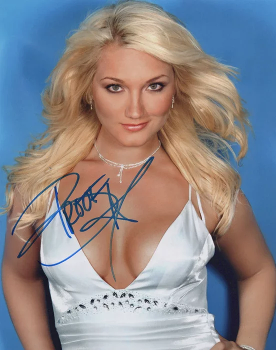 Brooke Hogan autograph