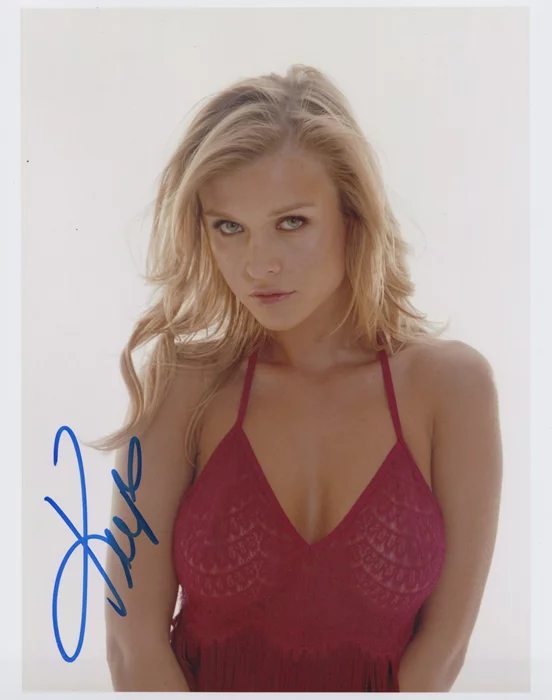 Joanna Krupa autograph