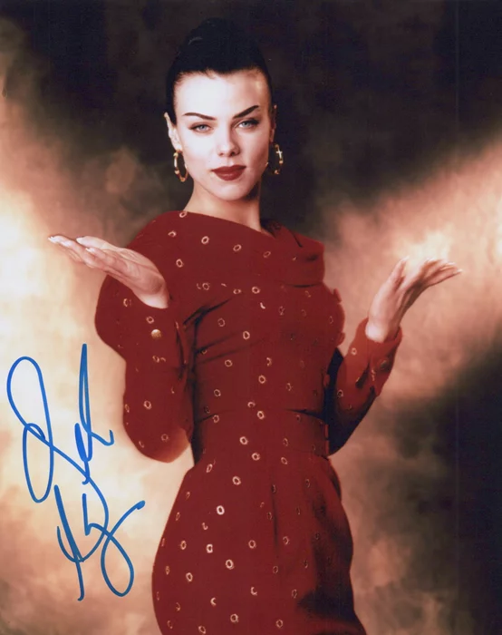Debi Mazar autograph