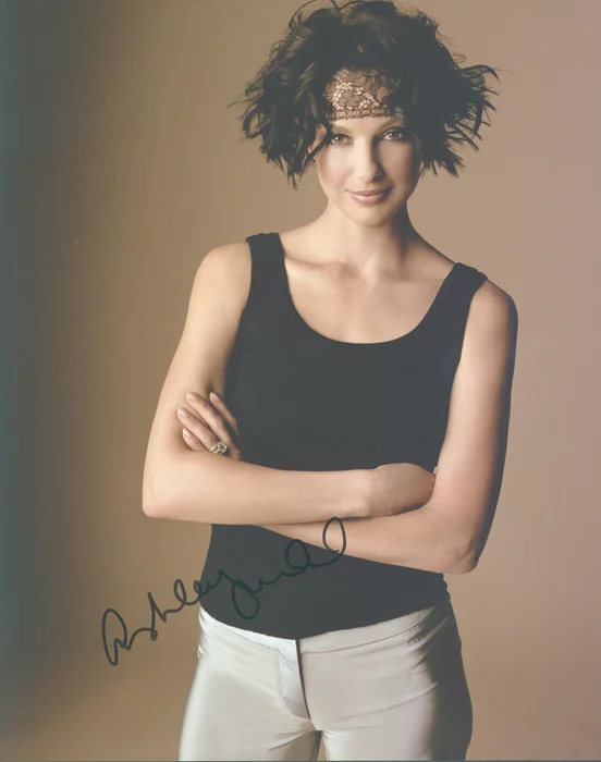 Ashley Judd autograph