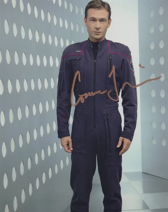 Connor Trinneer autograph