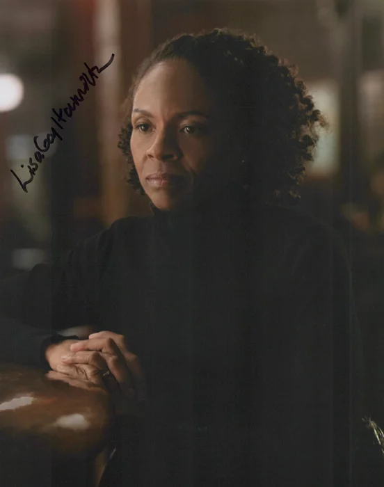 Lisa Gay Hamilton autograph