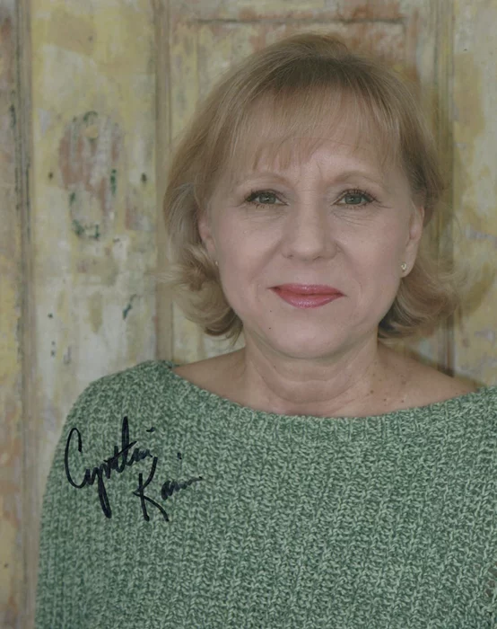 Cynthia Kania autograph