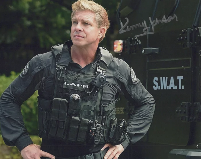 Kenneth Johnson autograph