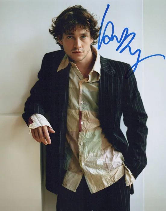Hugh Dancy autograph