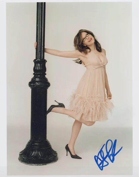 Lisa Loeb autograph