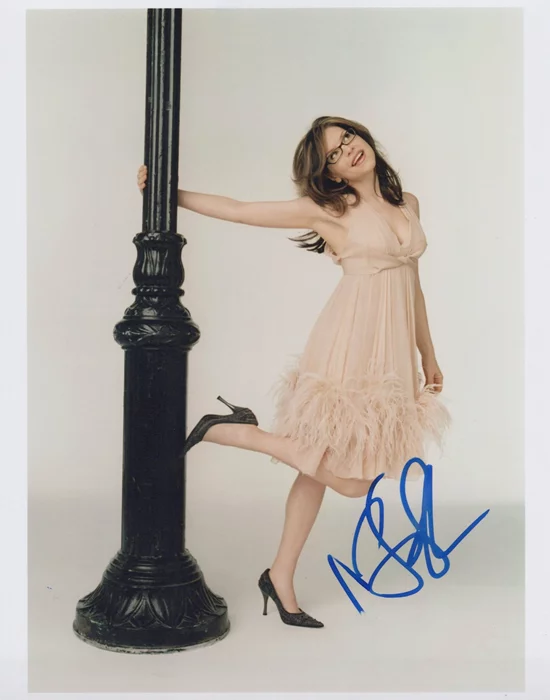 Lisa Loeb autograph