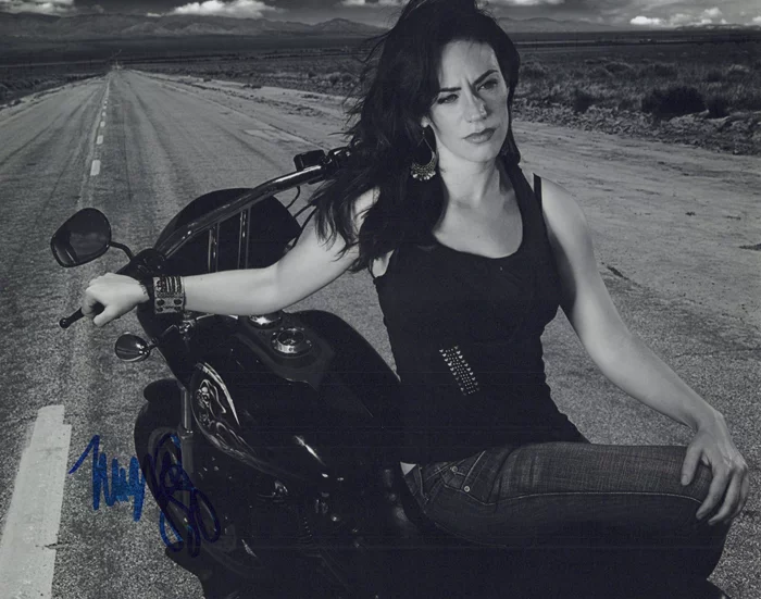 Maggie Siff autograph