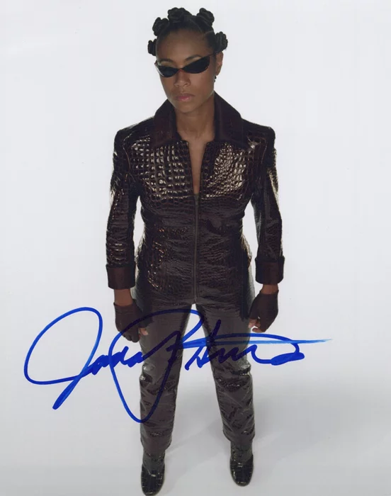 Jada Pinkett Smith autograph