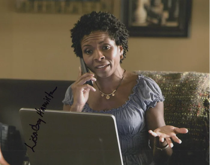 Lisa Gay Hamilton autograph