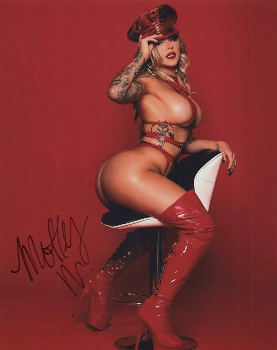 Motley Monroe autograph