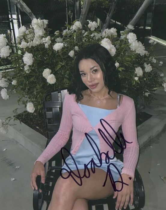 Isabelle Dubroy autograph